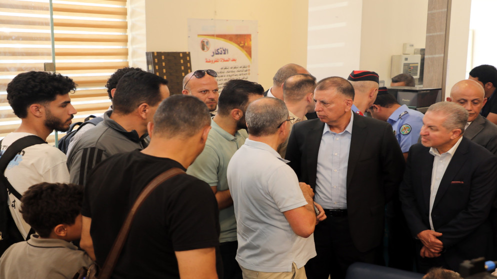 مباحثات رسمية لتشغيل جسر الملك حسين على مدار الساعة