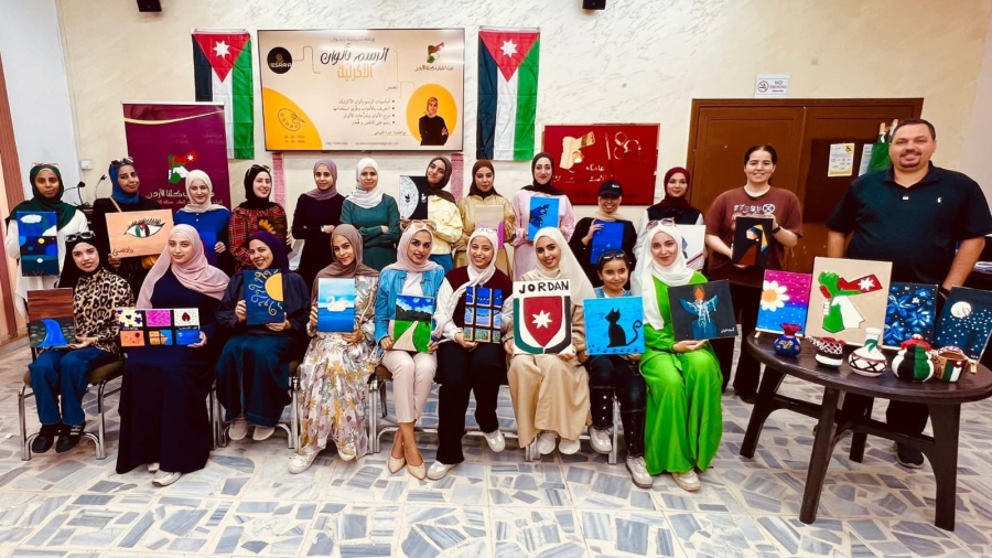 شباب كلنا الأردن في الزرقاء تختتم دورة تدريبية في الرسم بالأكريليك على الكانفاس والفخار