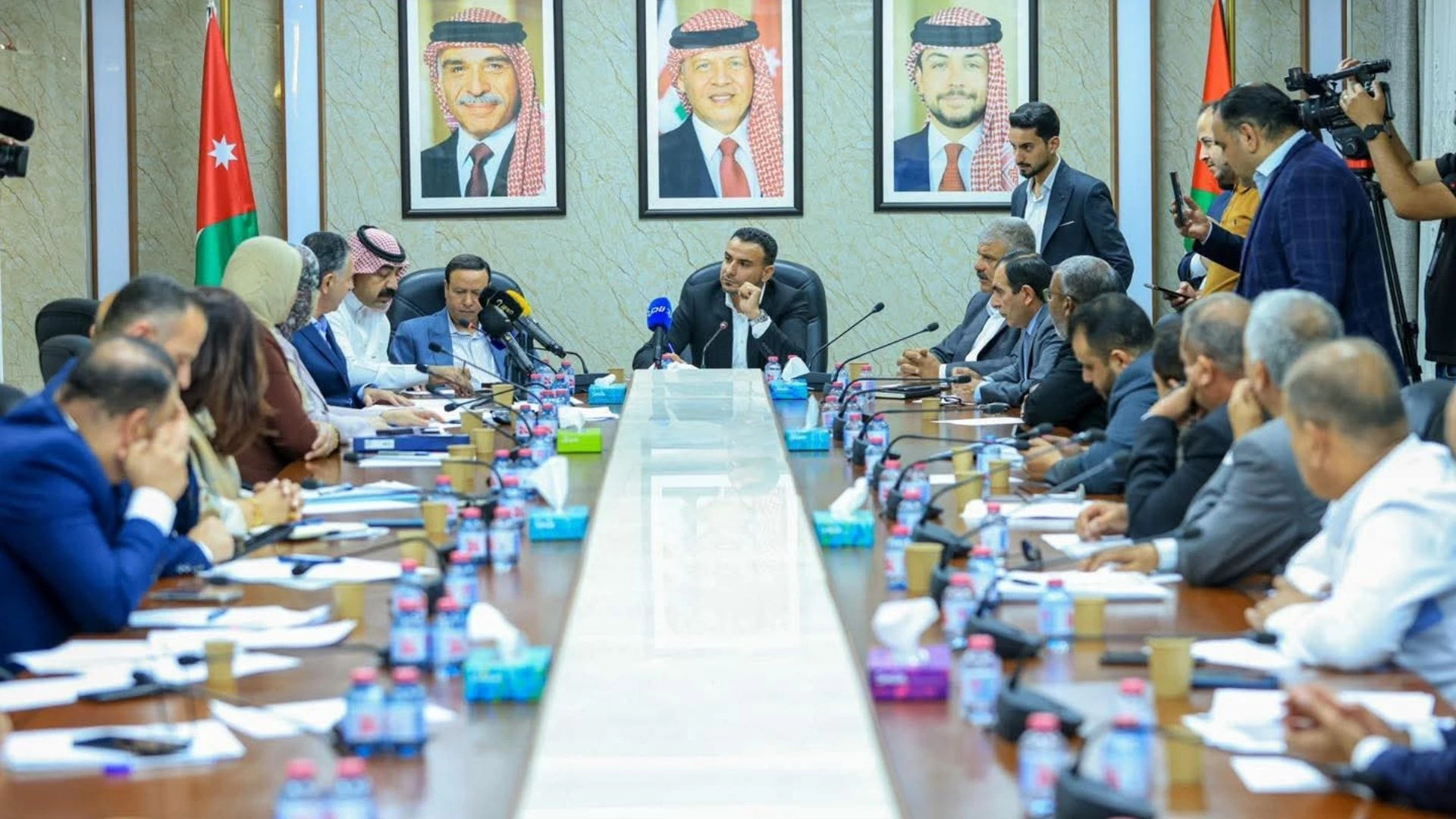 لجنة الزراعة والمياه النيابية تبحث تحديات الامن الغذائي والمائي في الاردن