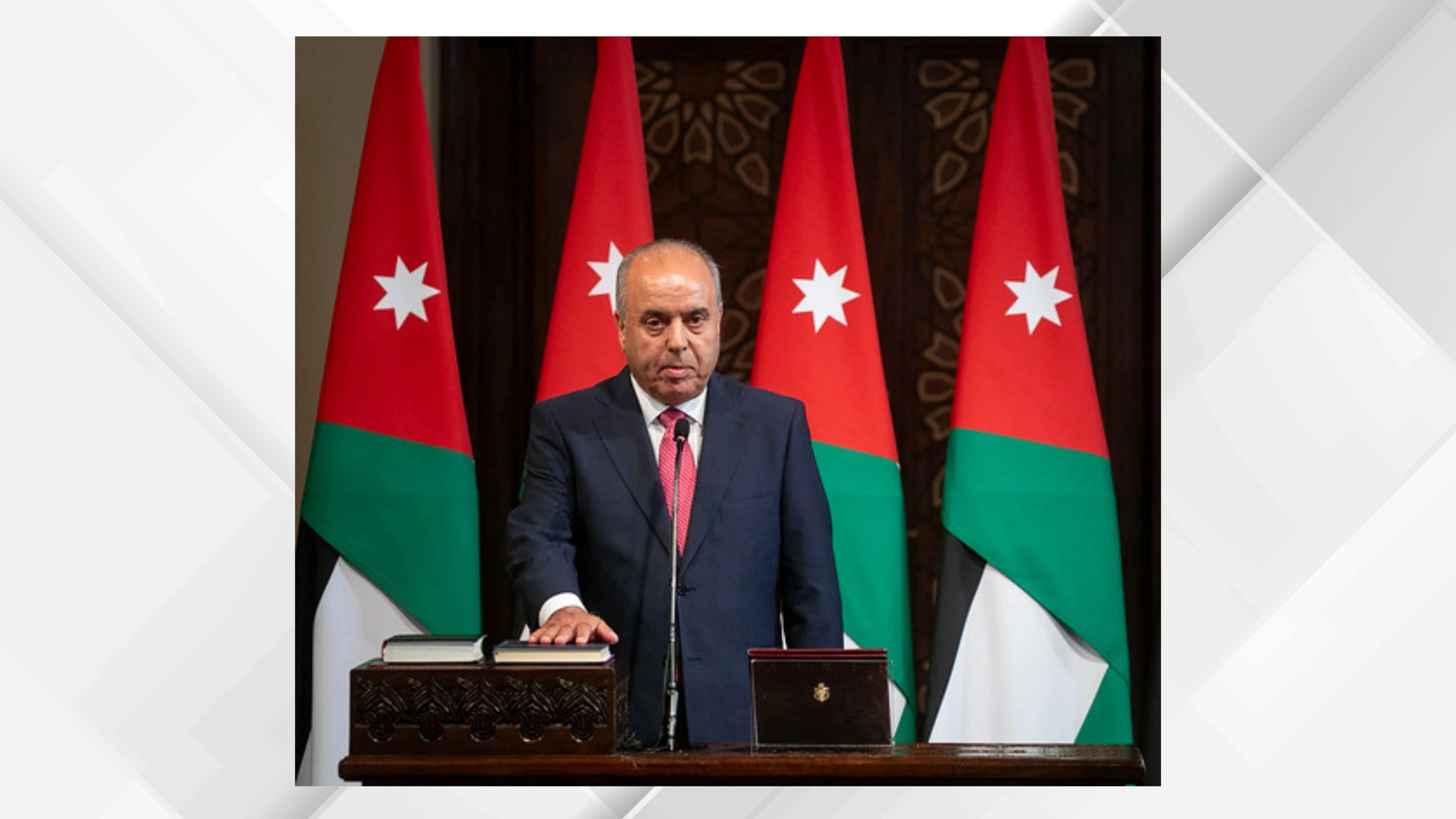 وزير التربية والتعليم يهنئ ولي العهد بمناسبة عيد ميلاده