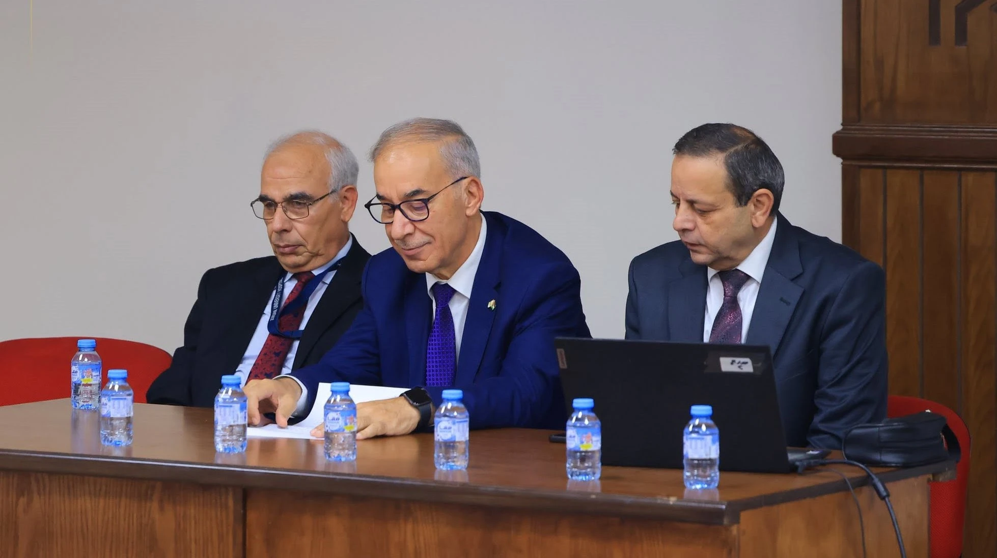 مستشفى الجامعة الاردنية يطلق برنامجا تعريفيا لدعم الاطباء المقيمين الجدد