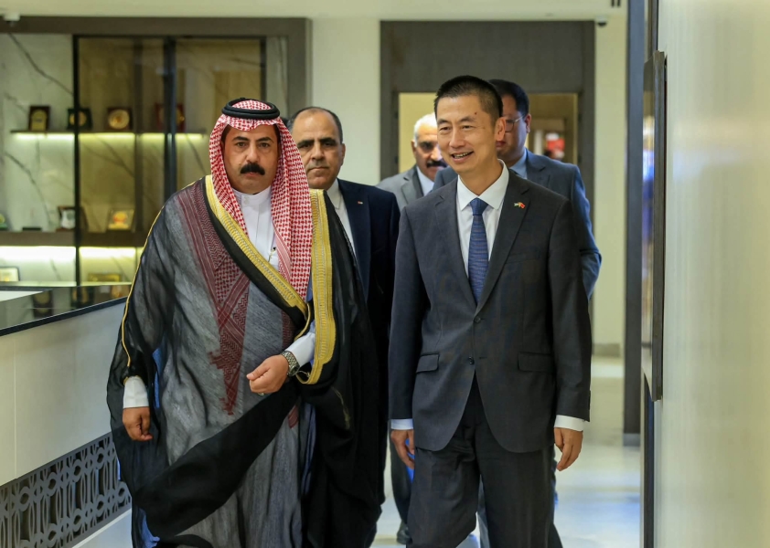 السفير الصيني في مجلس النواب 