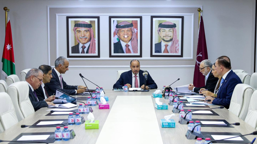 المالية النيابية تبحث مع ديوان المحاسبة آلية مناقشة التقرير الرقابي