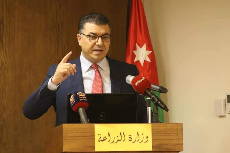 الوزير السابق الحنيفات : نتعرض لحملة تضليل واساءات