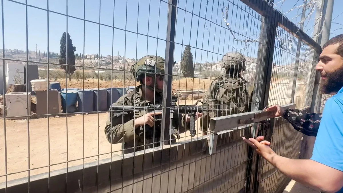 مقتل شاب فلسطيني برصاص القوات الاسرائيلية قرب الجدار الفاصل في القدس