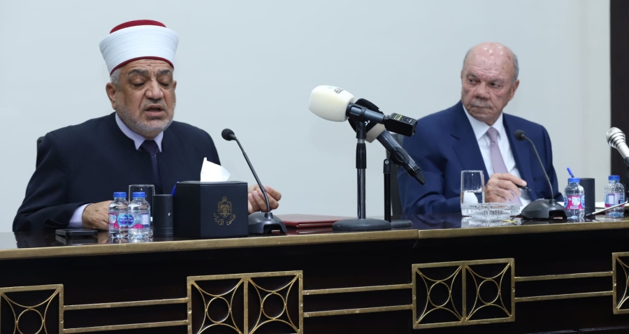 الفايز ترأس اجتماعاً حضره الوزير الخلايلة