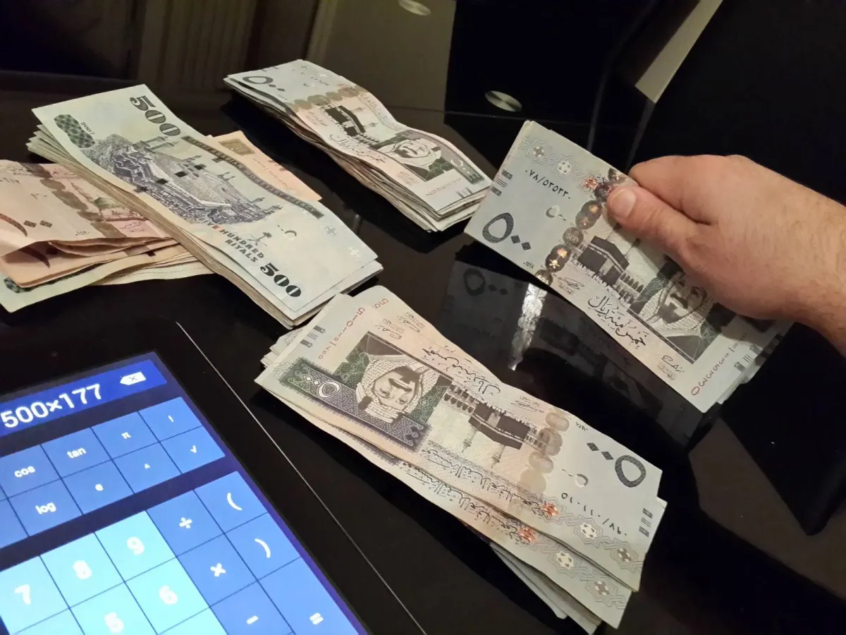 السعودية تعيد تنظيم خدمات الاستقطاع والتمويل عبر منصة اعتماد