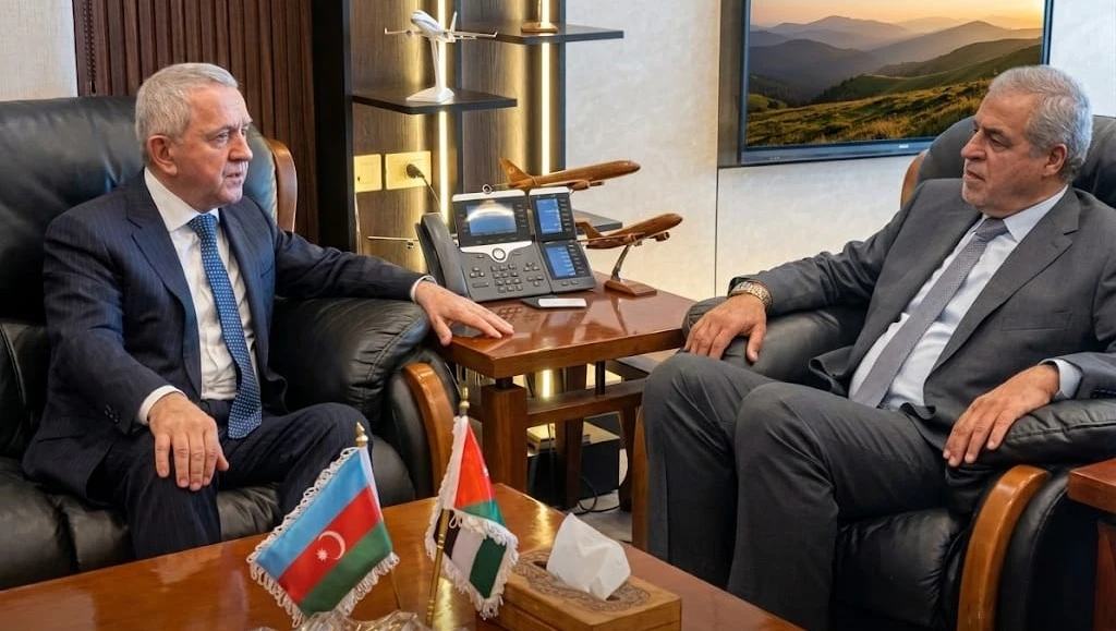 تعزيز التعاون بين الاردن واذربيجان في قطاع الطيران المدني