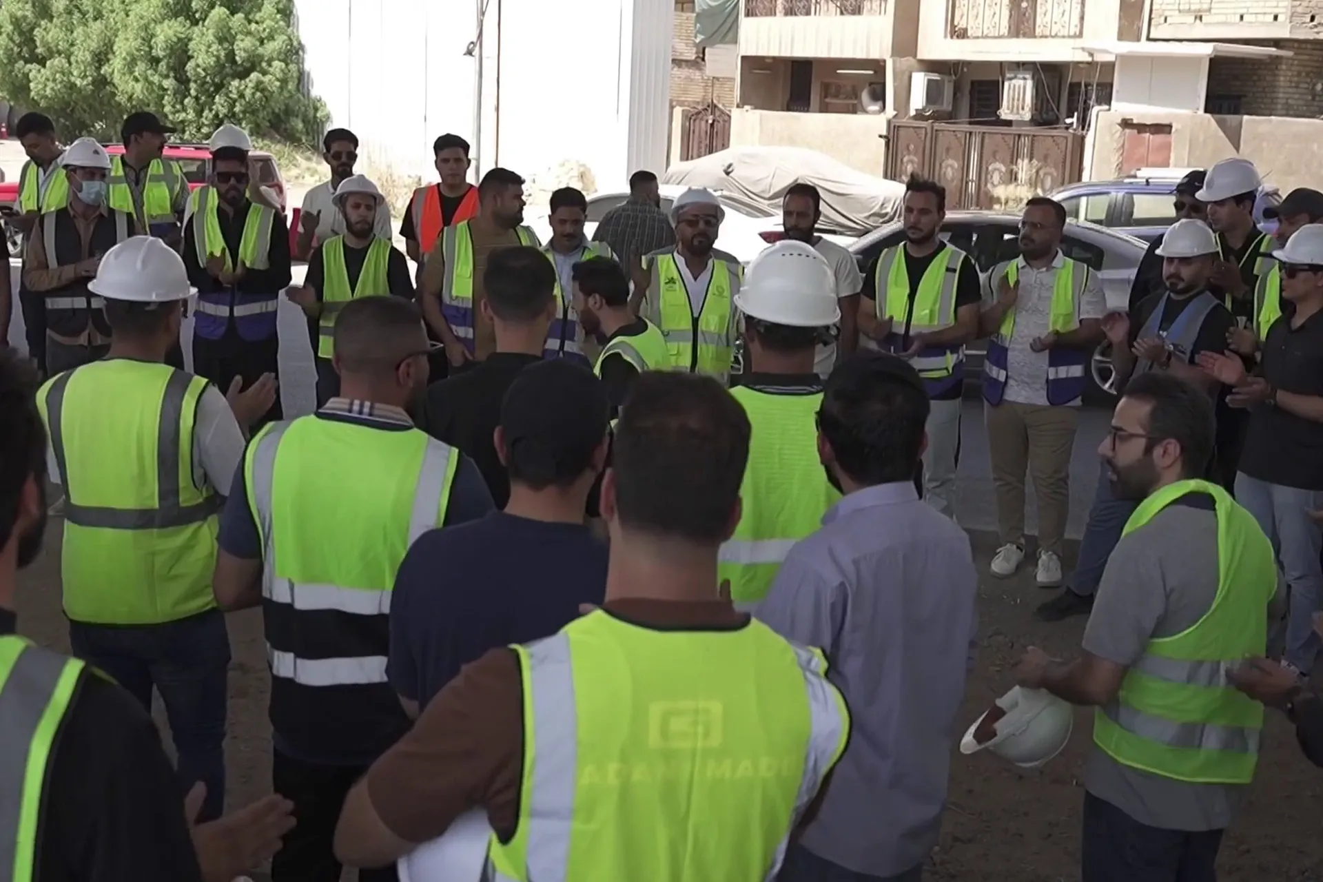 ازمة بطالة الخريجين في العراق مع تفاقم قضايا الفساد المالي
