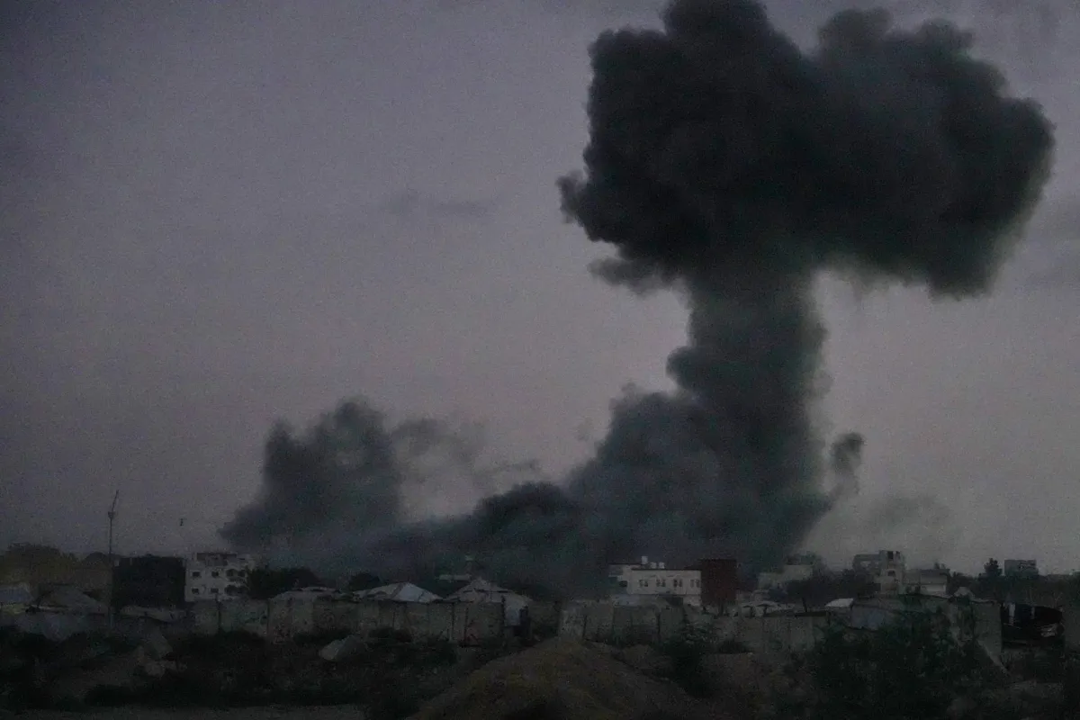 مقتل 10 فلسطينيين في غارات اسرائيلية مكثفة على قطاع غزة