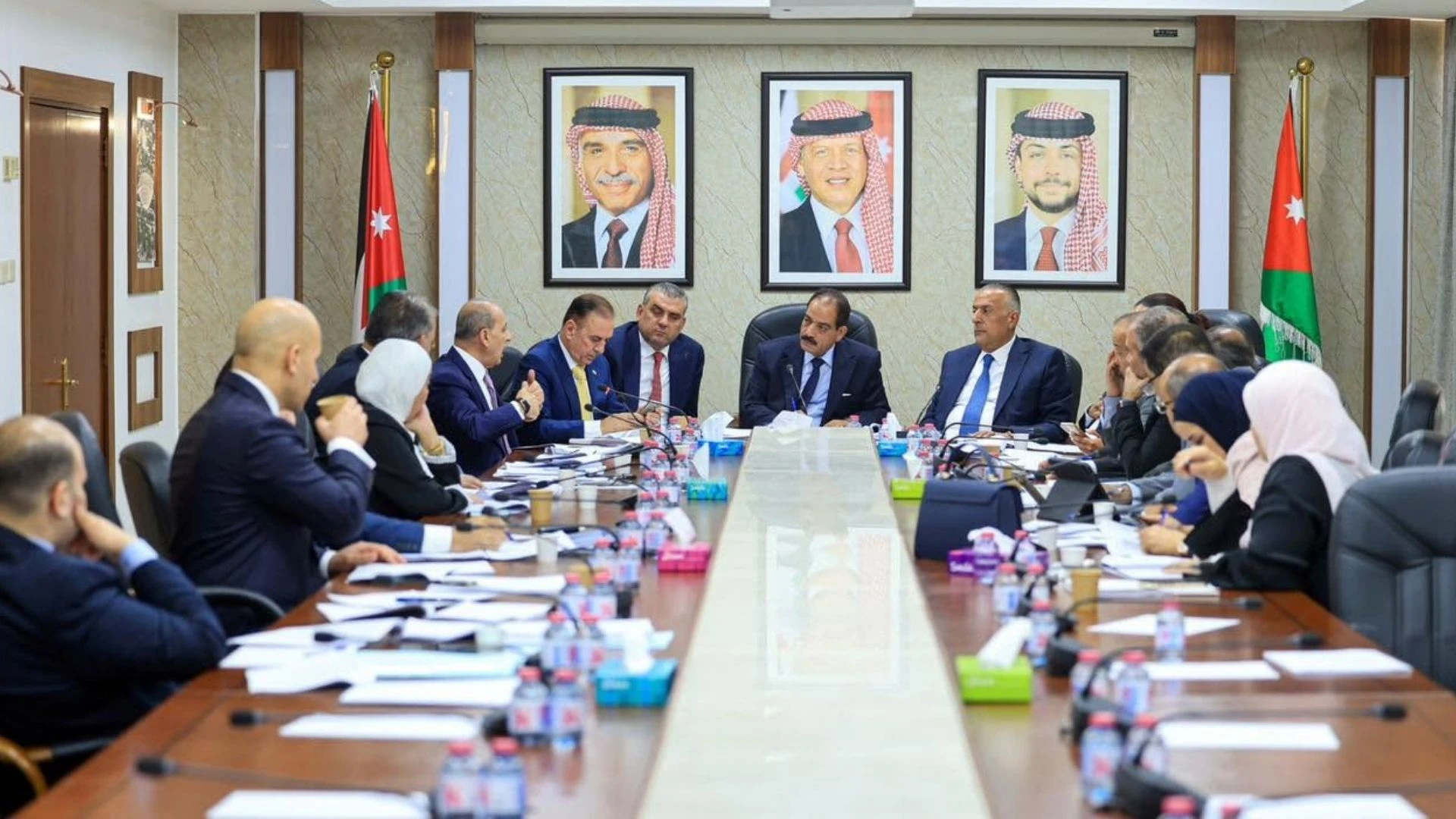 اللجنة القانونية النيابية تقر مشروع قانون الملكية العقارية الجديد