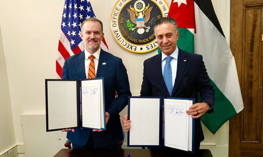 الأردن والولايات المتَّحدة الأمريكيَّة يوقِّعان اتفاقاً للتِّجارة المتبادلة