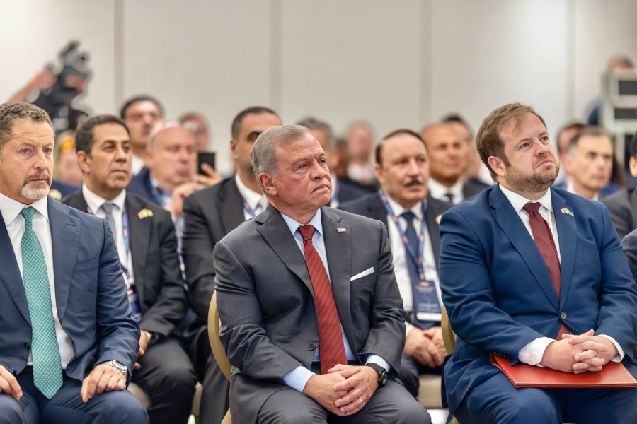 الملك يحضر الجلسة الافتتاحية لملتقى الأعمال الأردني البريطاني في لندن
