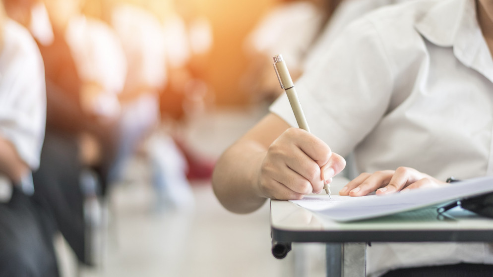 هيئة الاتصالات تعلن حجب تطبيقات التراسل خلال امتحانات الثانوية العامة