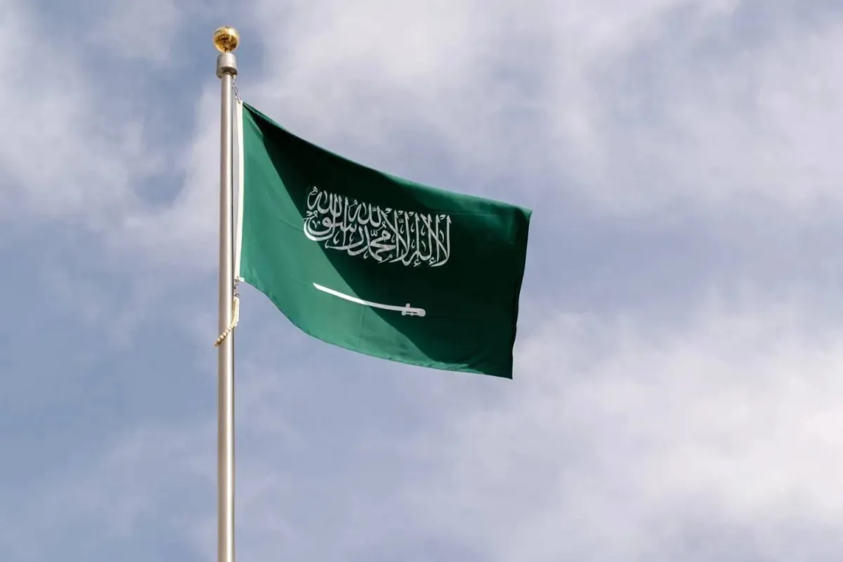 السعودية تفند مزاعم الحصار الحوثي وتؤكد حماية الملاحة البحرية