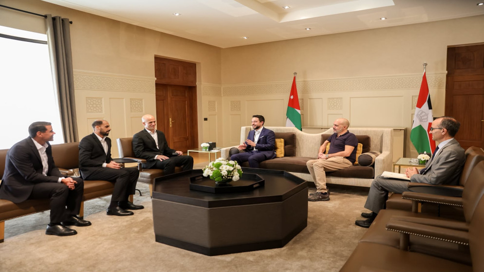 ولي العهد يستقبل الحكام الاردنيين المشاركين في كاس العالم