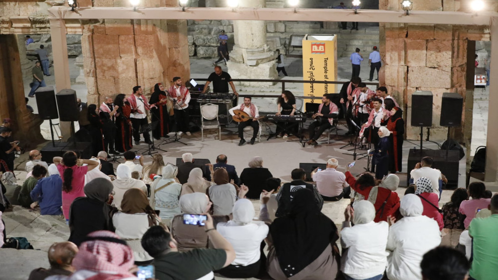 مهرجان جرش يواصل تألقه في يومه السادس بفعاليات فنية وثقافية متنوعة