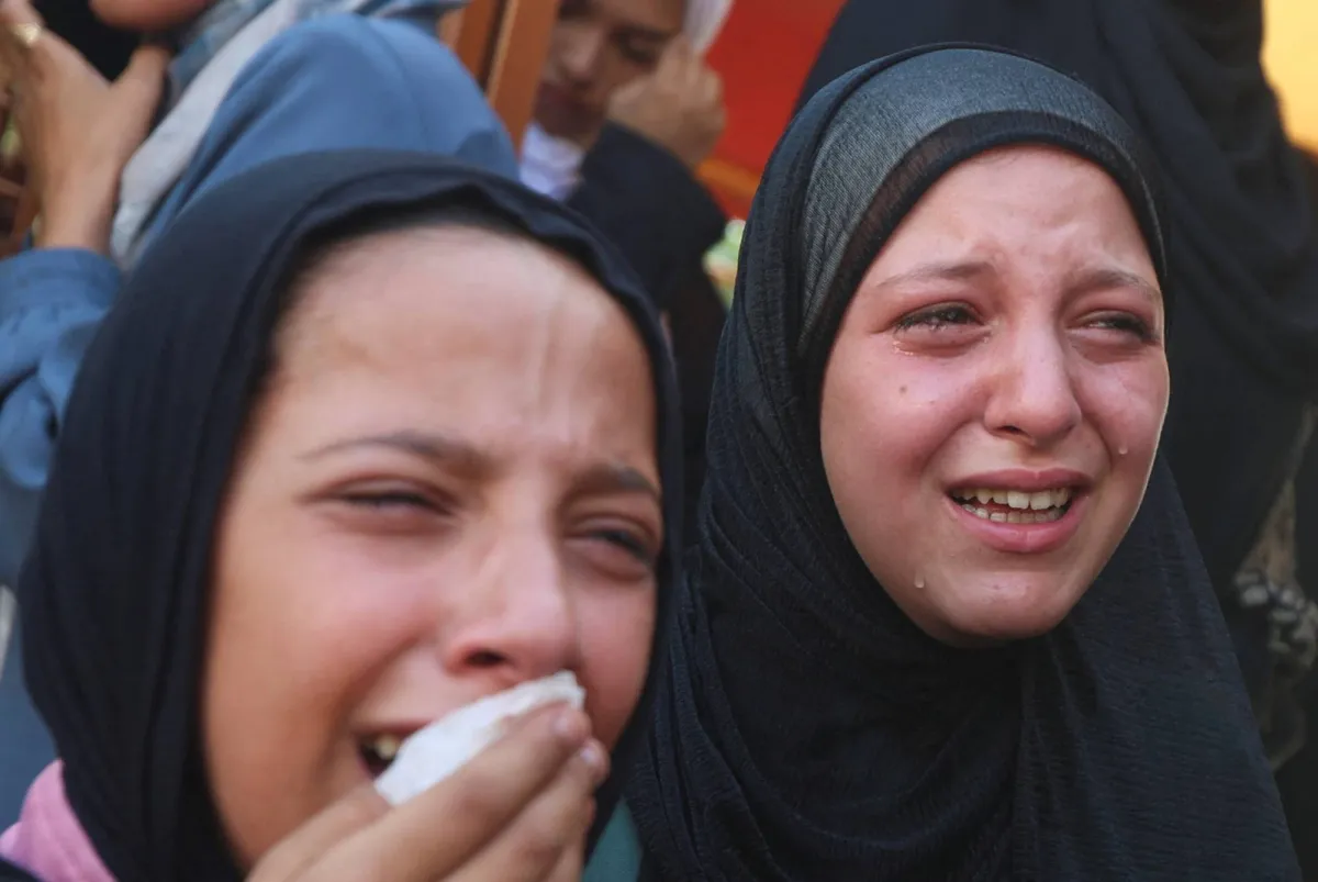 ليلة دامية في غزة وتصعيد عسكري واسع يفاقم معاناة النازحين