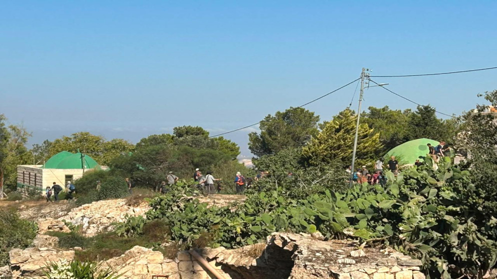 اصابات بالاختناق خلال اقتحام قوات الاحتلال والمستوطنين لبلدة الجنيد غرب نابلس