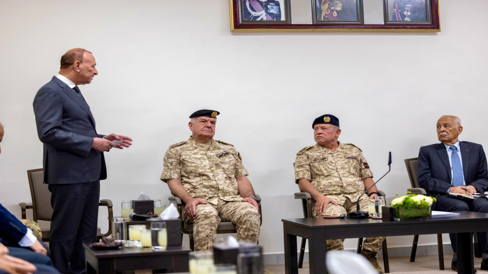 الملك يلتقي رفاق السلاح في لواء الملك الحسين بن طلال المدرع