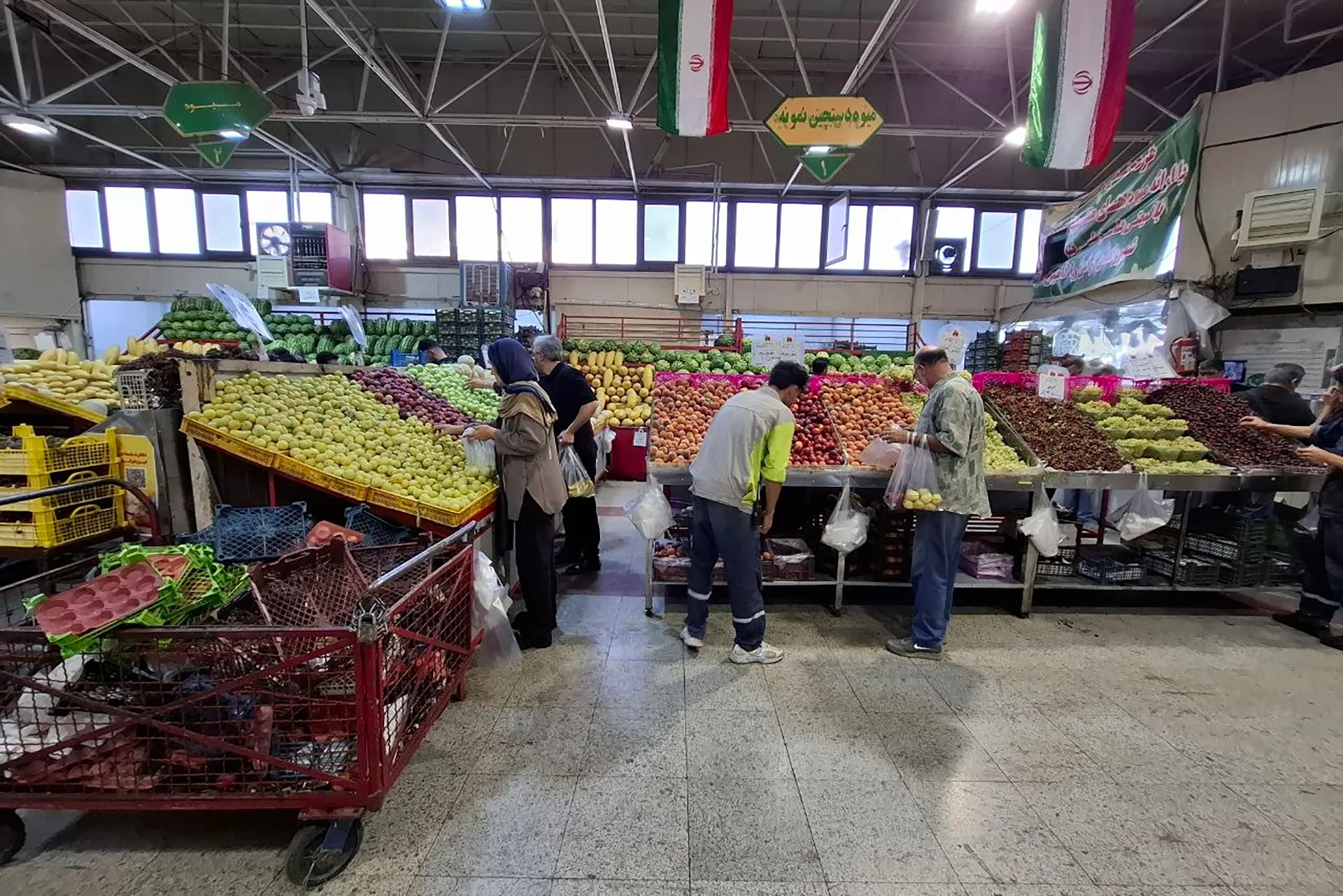 ازمة الغذاء في ايران.. التضخم ينهش موائد العائلات