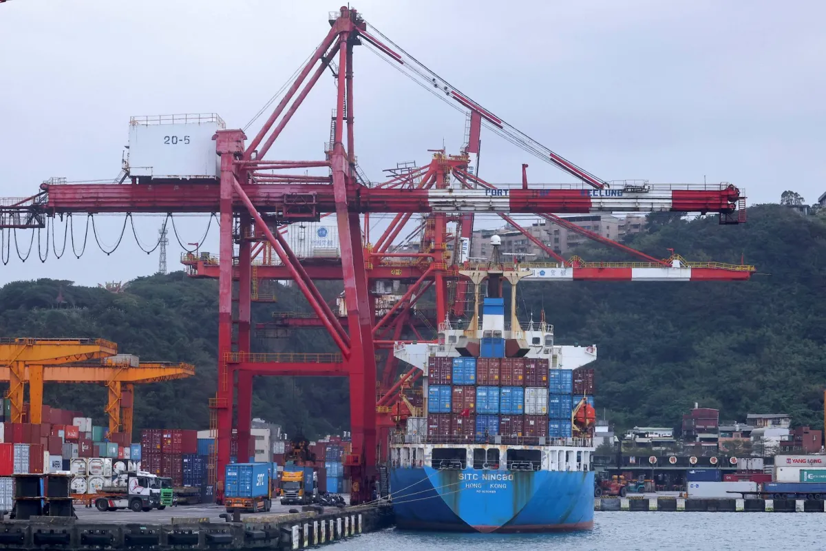 تباطؤ نمو صادرات تايوان رغم ازدهار قطاع الذكاء الاصطناعي
