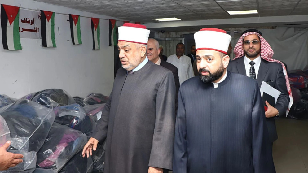 وزير الاوقاف يطلق مشروع حقيبتي لدعم 20 الف طالب وطالبة