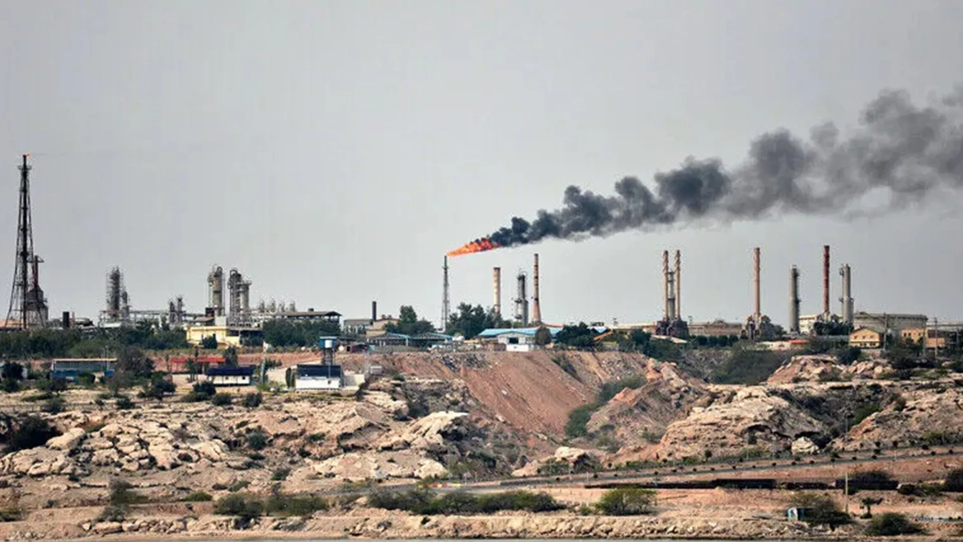 تاثير الحصار البحري الامريكي على انتاج النفط الايراني