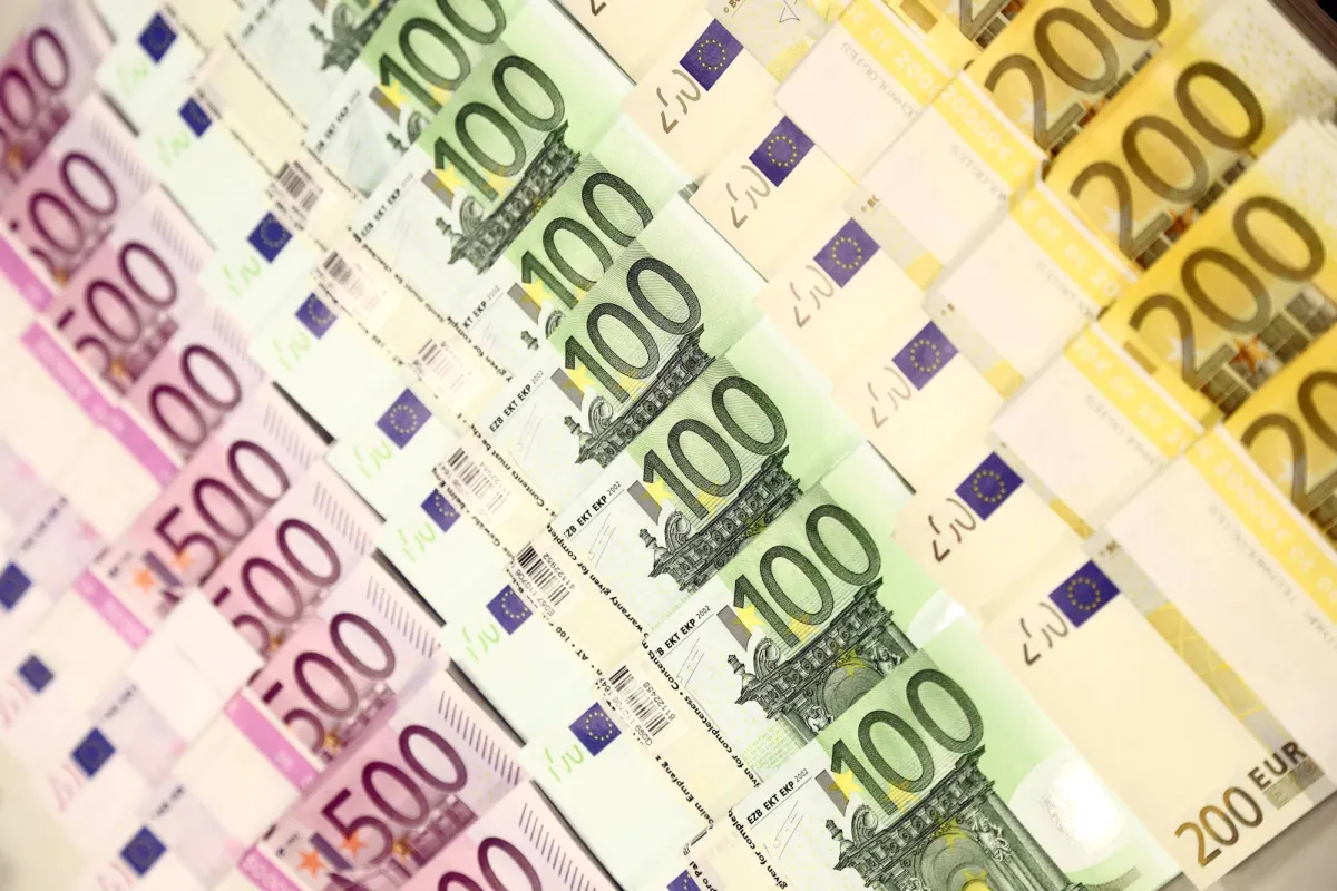 ارتفاع عوائد سندات منطقة اليورو مع تصاعد التوترات بشان مضيق هرمز