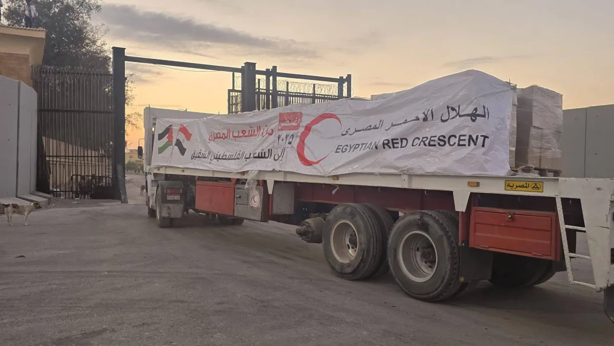فلسطينيون يواصلون العودة الى قطاع غزة رغم جمود خطة السلام