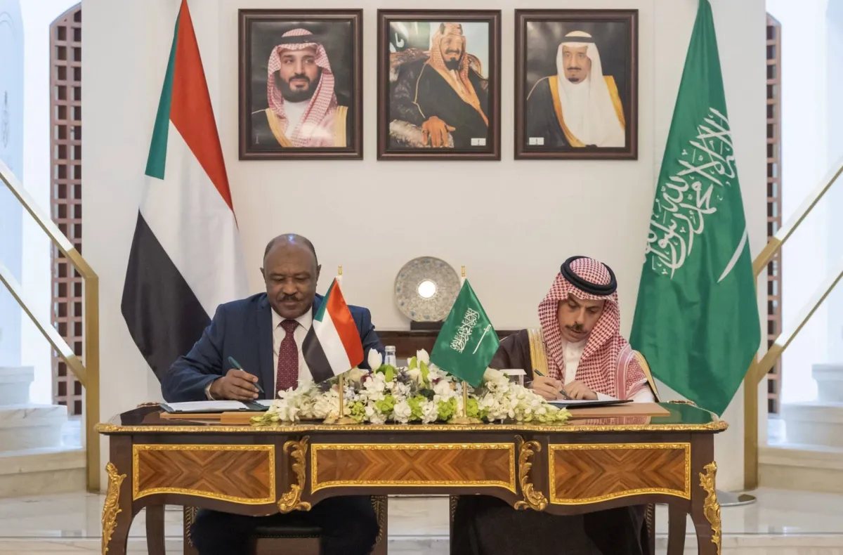 السعودية والسودان يوقعان وثيقة تاسيس المجلس التنسيقي لتعزيز العلاقات الثنائية