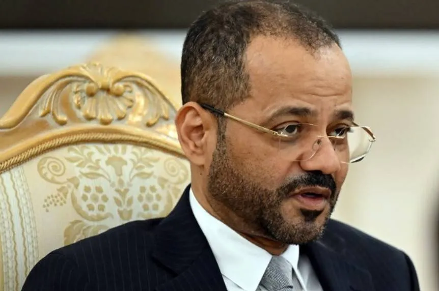 وزير الخارجية العماني يصل طهران لبحث ملف مضيق هرمز