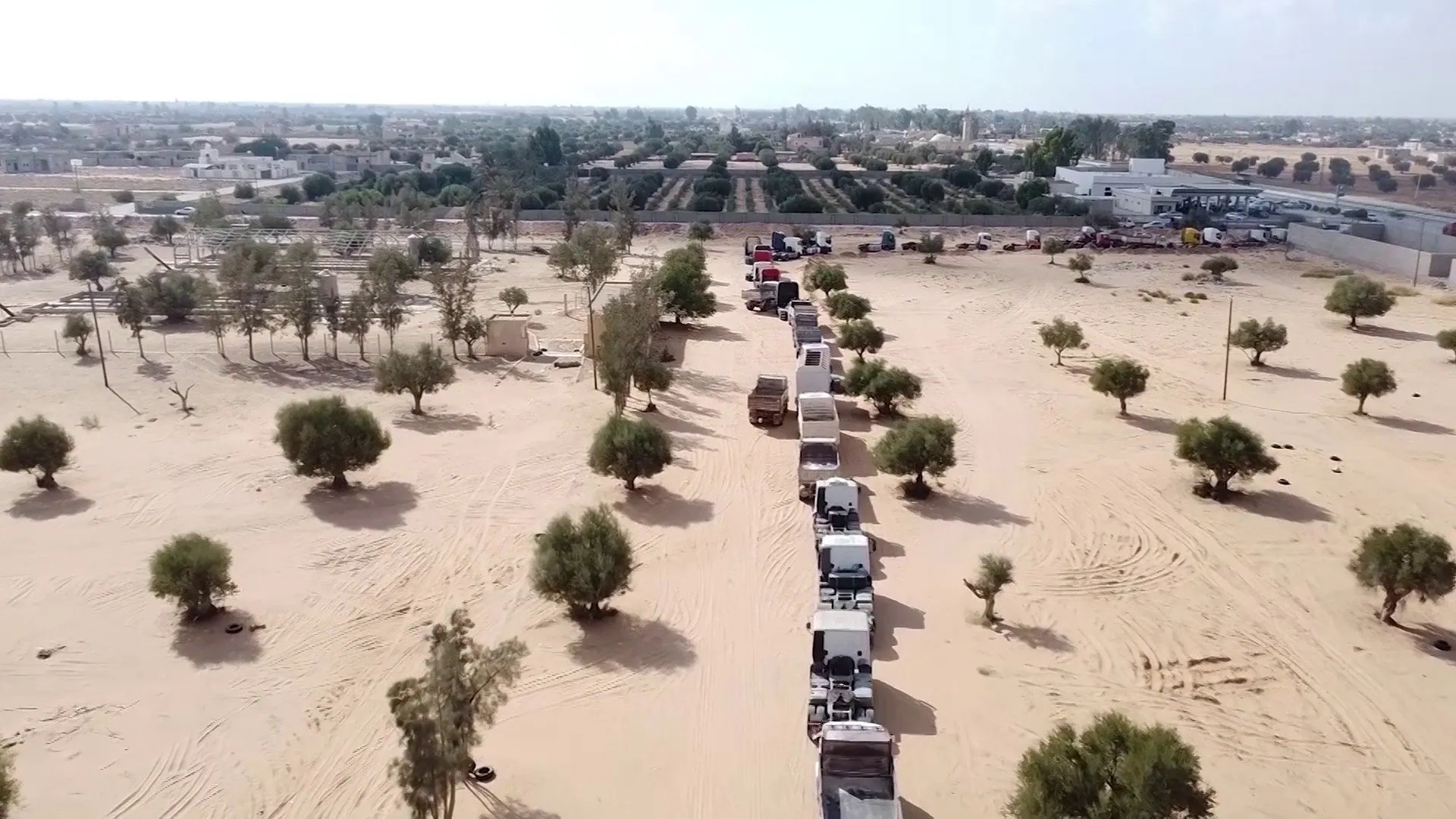 ازمة الوقود في ليبيا تضع السائقين بين طوابير الانتظار وجحيم السوق السوداء