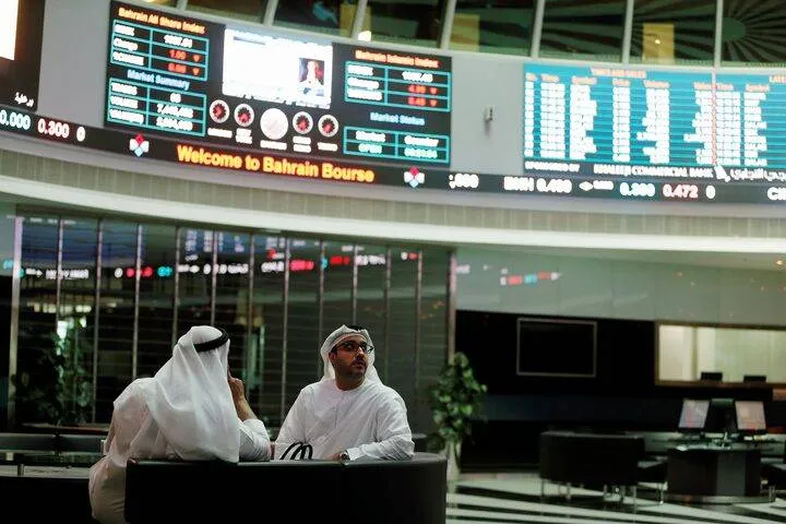 تباين اداء الاسواق الخليجية وسط ترقب لتداعيات الاجراءات الامريكية ضد ايران