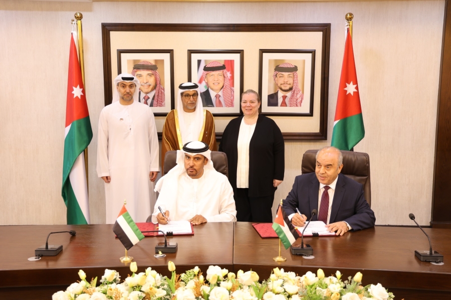 الأردن يوقع اتفاقية تمويل لدعم الموازنة العامة بقيمة (300) مليون دولار مع صندوق أبوظبي للتنمية