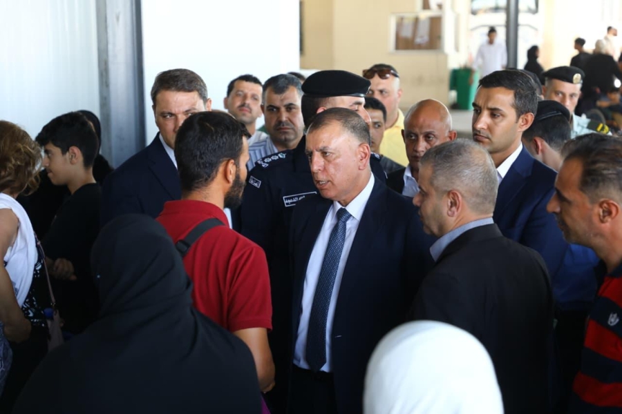 الوزير الفراية يتفقد مركز حدود جابر