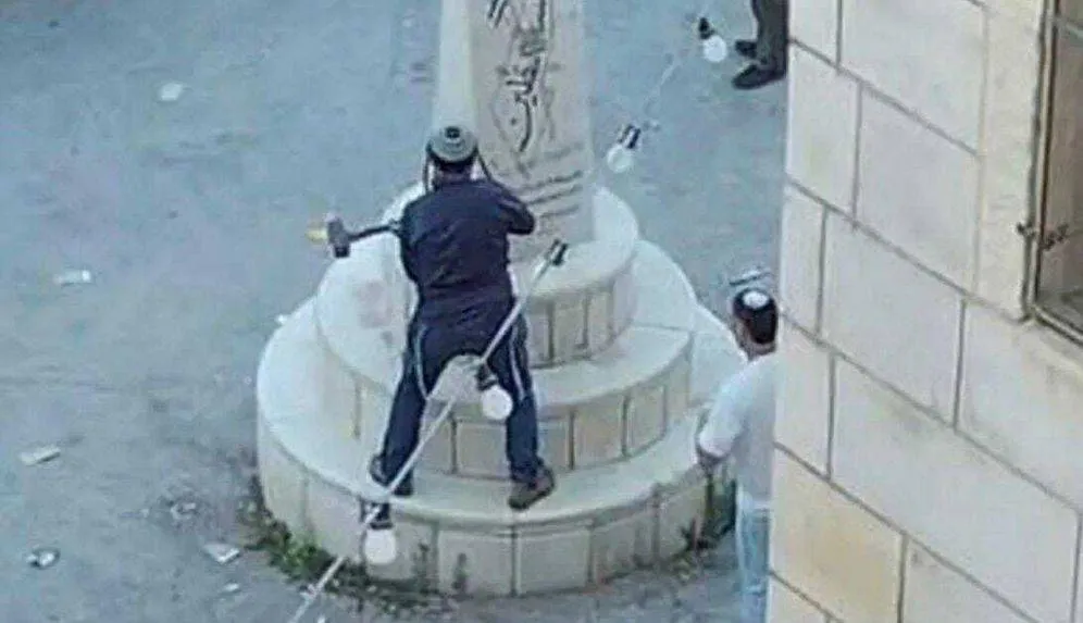 {title}