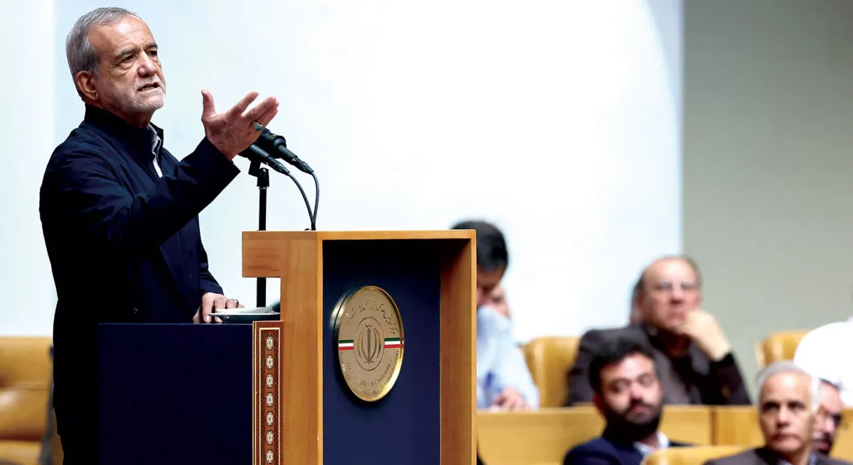 طهران تضع شروطا جديدة لفتح مضيق هرمز