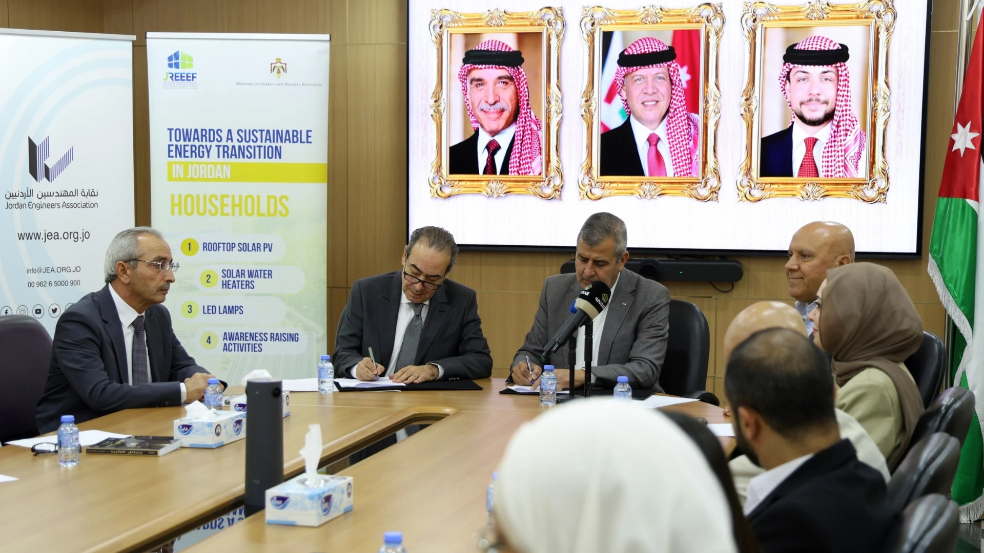 الطاقة ونقابة المهندسين تطلقان المرحلة الثانية من مبادرة فزعة اهل