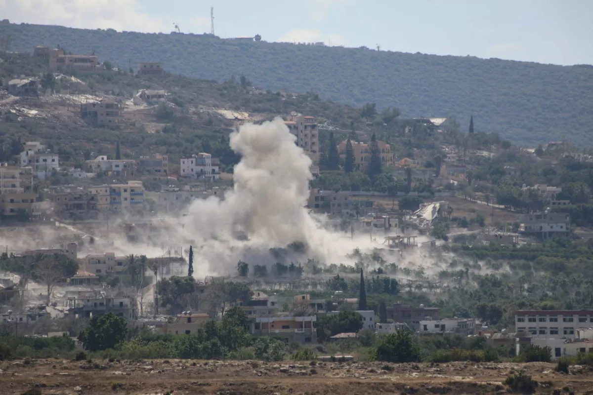 مقتل شخصين في غارة اسرائيلية تستهدف النبطية بجنوب لبنان