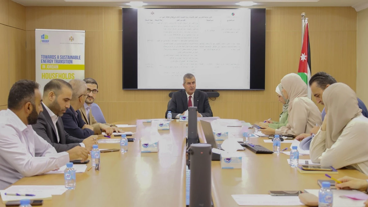 وزير الطاقة يتابع نسب انجاز مشاريع رؤية التحديث الاقتصادي