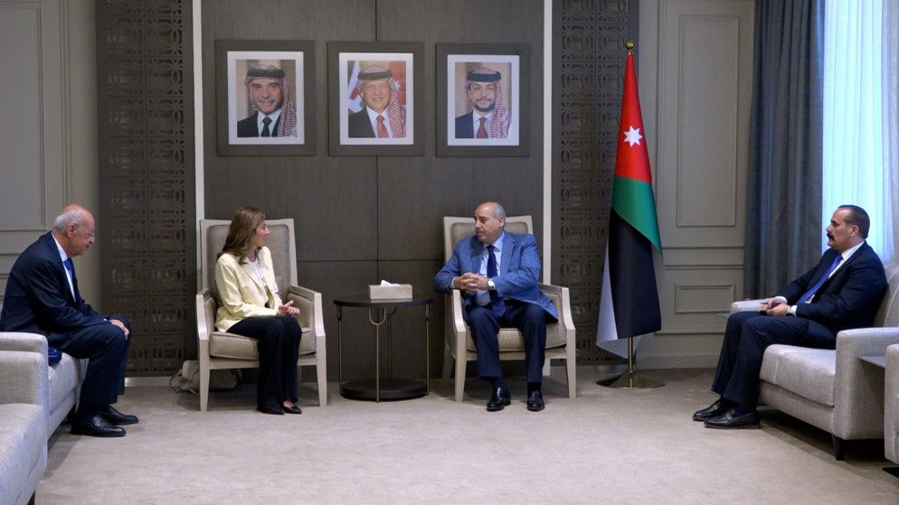 رئيس مجلس النواب يتسلم التقرير السنوي لحالة حقوق الانسان في الاردن