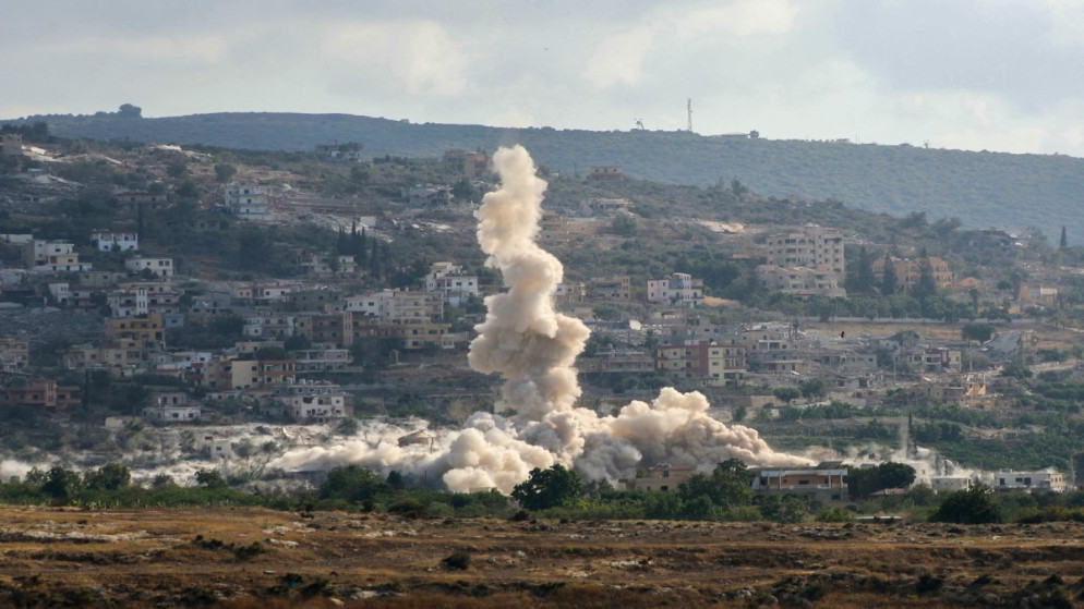 مقتل 11 شخصا في غارات اسرائيلية مكثفة على كفررمان جنوب لبنان
