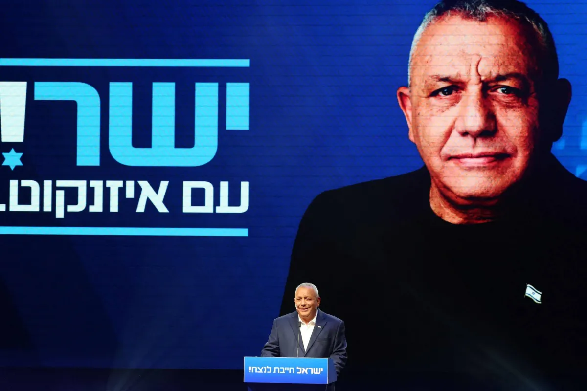 غادي ايزنكوت يتهم نتنياهو بتغليب مصالحه السياسية على امن اسرائيل