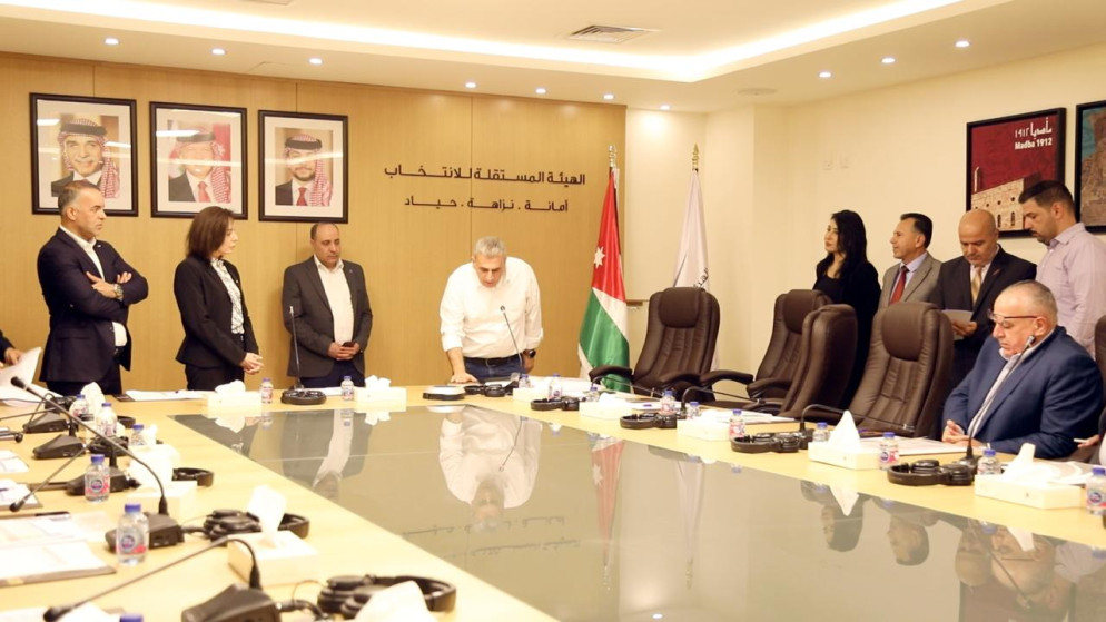 لجان الاشراف على انتخابات الغرف التجارية تؤدي اليمين القانونية