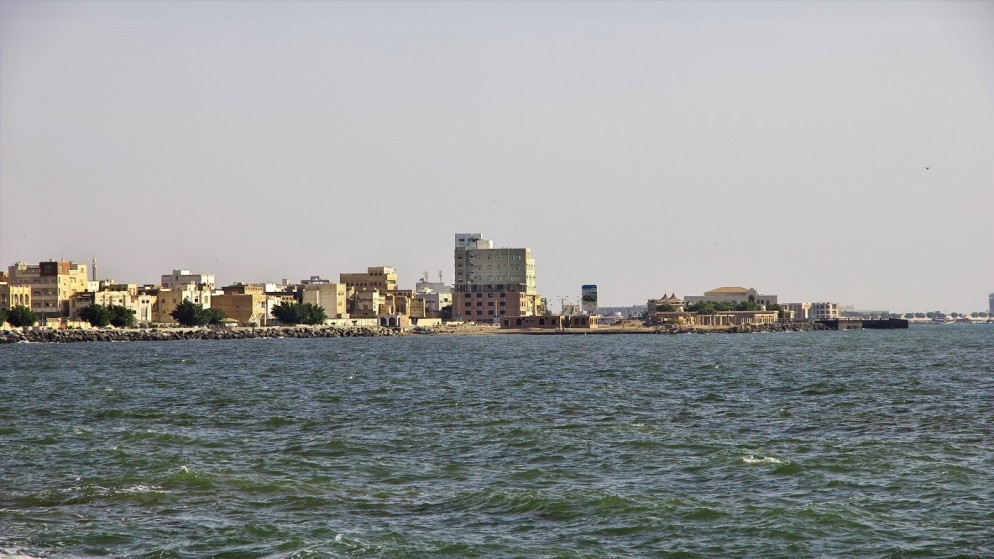الحوثيون يعلنون السيطرة على المخا والتقدم نحو باب المندب