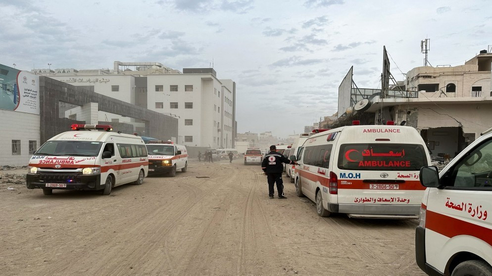 تحذيرات من شلل المنظومة الصحية في غزة بسبب توقف نقل الكوادر الطبية