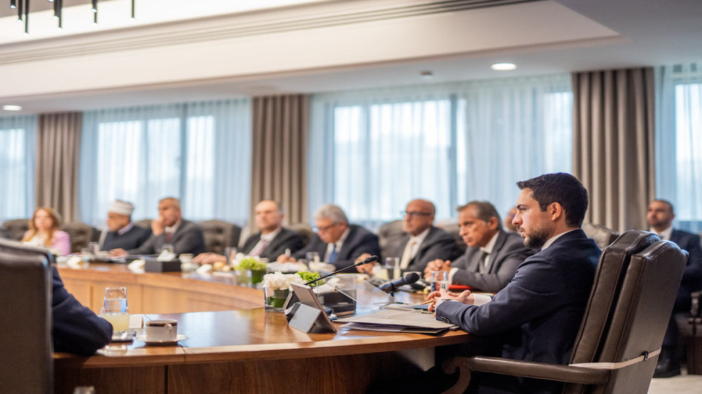 ولي العهد يتابع الاولويات الوطنية واستمرار العمل الحكومي في الاردن