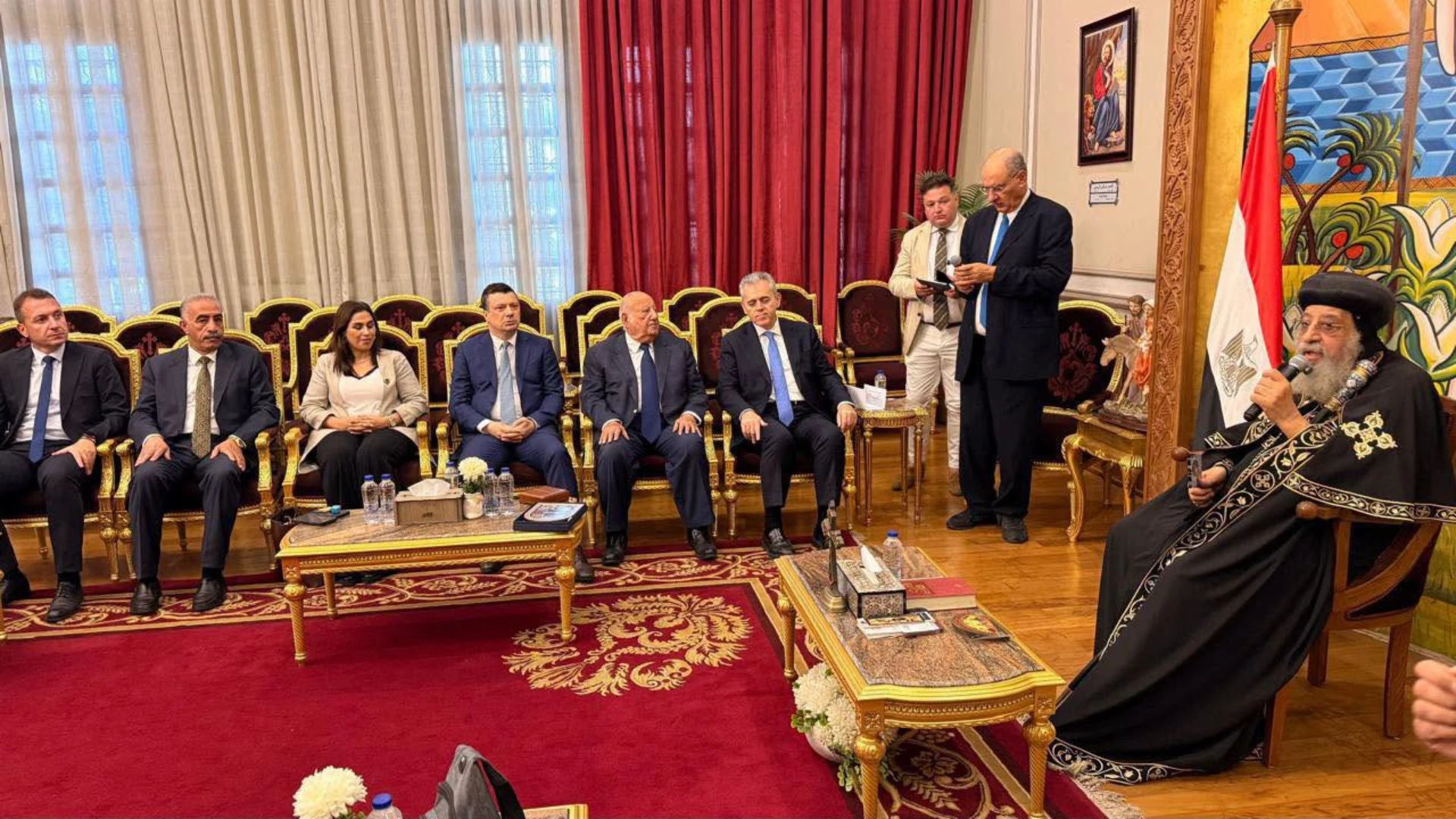النائب وصفي حداد يبحث تعزيز السياحة الدينية بين الاردن ومصر