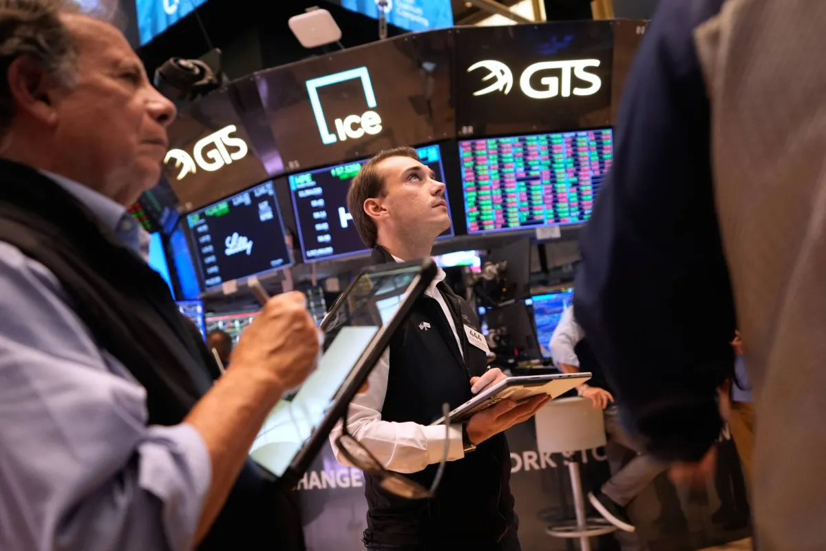 انتعاش مؤشرات وول ستريت مع تراجع اسعار النفط وعوائد السندات